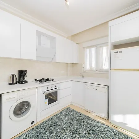 Flat With Balcony And Shared Pool In Belek